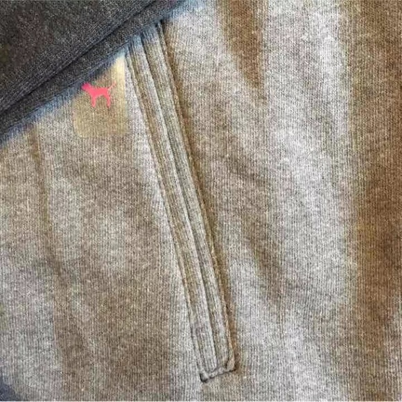 VS Pink *S* logo full zip - Picture 5 of 6